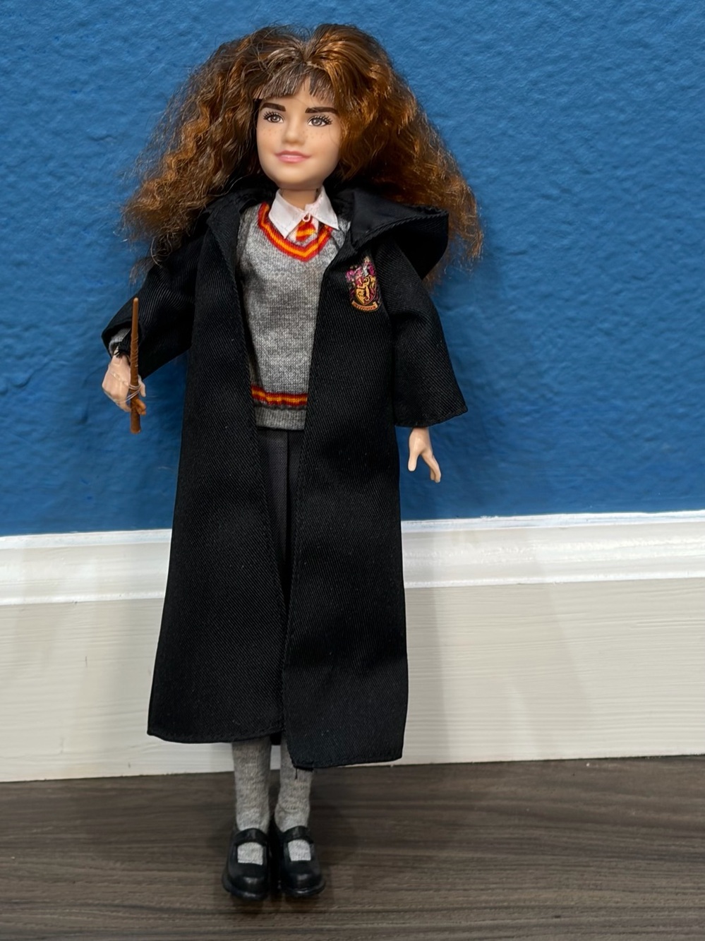 2018 Wizarding World Of Harry Potter Hermione Granger Doll With Robe And Wand